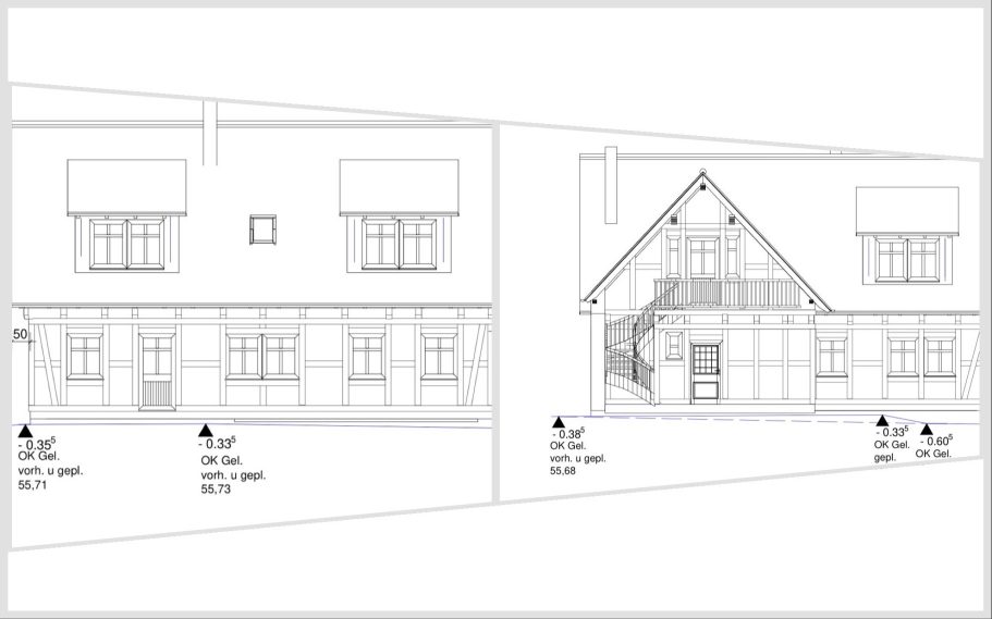 Baupläne eines Hauses mit Vorder- und Rückansicht sowie Außen-Treppe.
