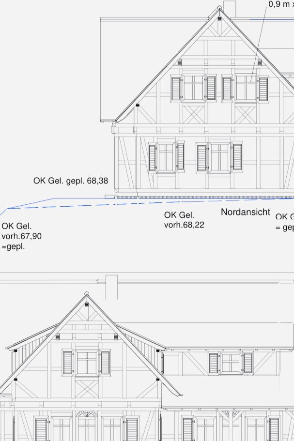 Bauplan eines Hauses mit Frontansicht und Maßangaben.